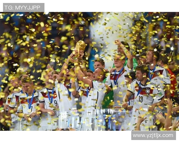 足球八大球星经典瞬间集锦 回顾足坛传奇时刻与辉煌表现